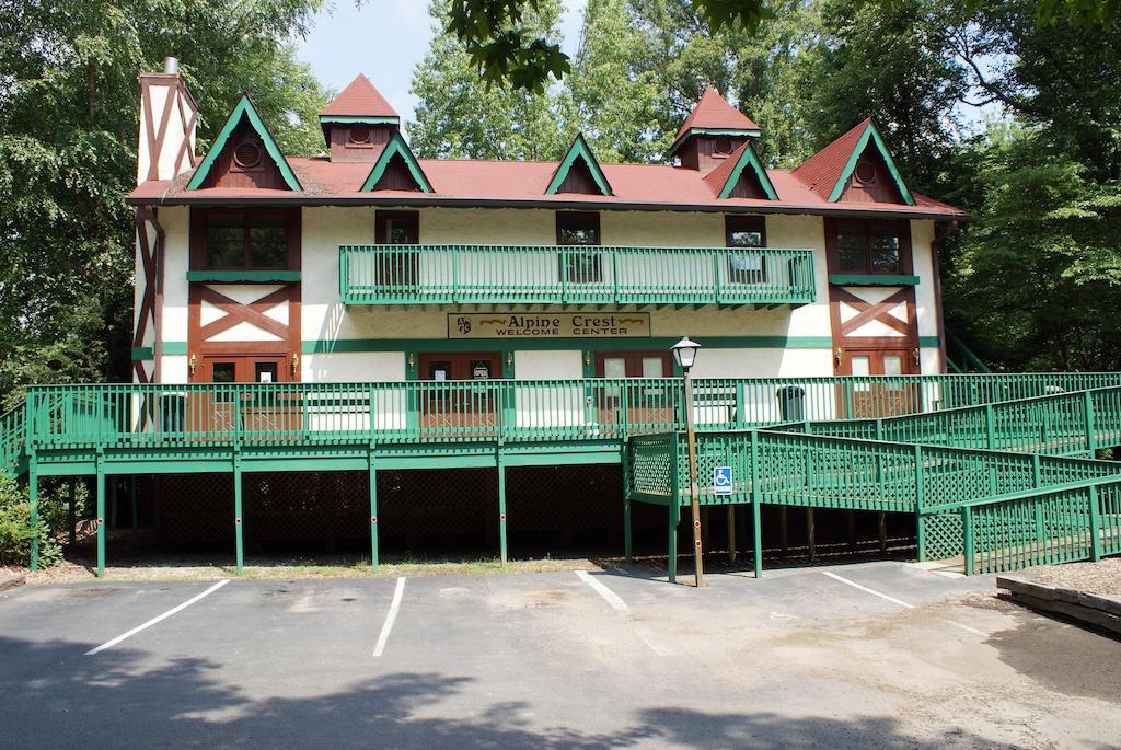 Alpine Crest Resort Гелен Екстер'єр фото